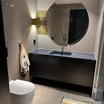 Luxury With Jacuzzi, Sauna, Gym & Cinema, וילה