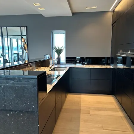 Luxury With Jacuzzi, Sauna, Gym & Cinema, Harstad