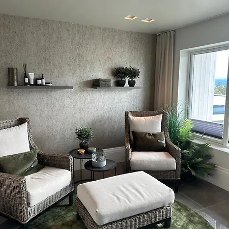 Luxury With Jacuzzi, Sauna, Gym & Cinema, * Harstad