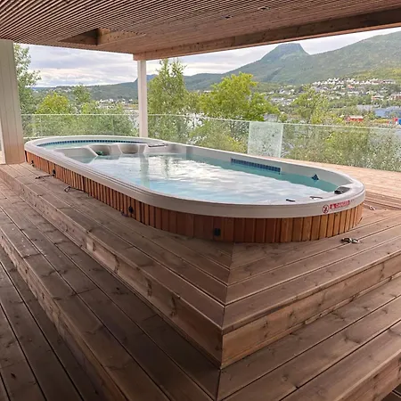 Villa Luxury With Jacuzzi, Sauna, Gym & Cinema, *
