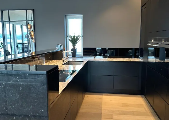 Luxury With Jacuzzi, Sauna, Gym & Cinema, Harstad