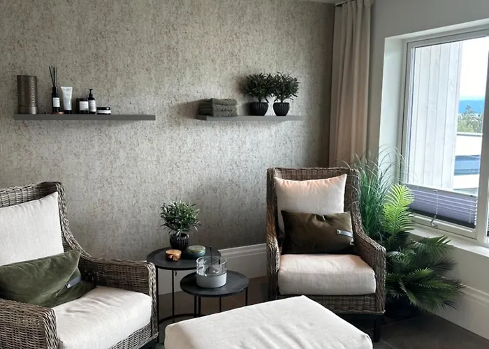 Luxury With Jacuzzi, Sauna, Gym & Cinema, * Harstad