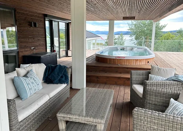 Luxury With Jacuzzi, Sauna, Gym & Cinema, Villa *